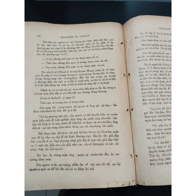 GIAI NHÂN VÀ CHÂN LÝ - LA VĂN THU 961774