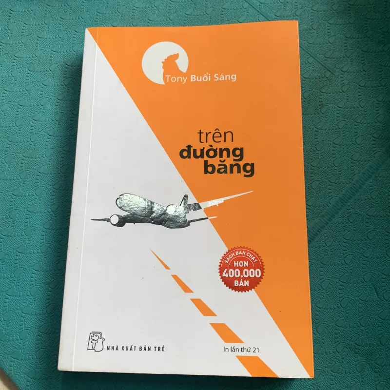 Trên đường băng 1002255