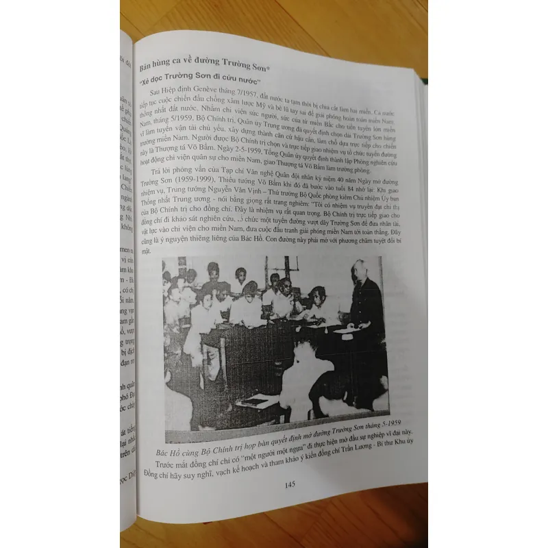 NHỮNG CON ĐƯỜNG HUYỀN THOẠI  697785