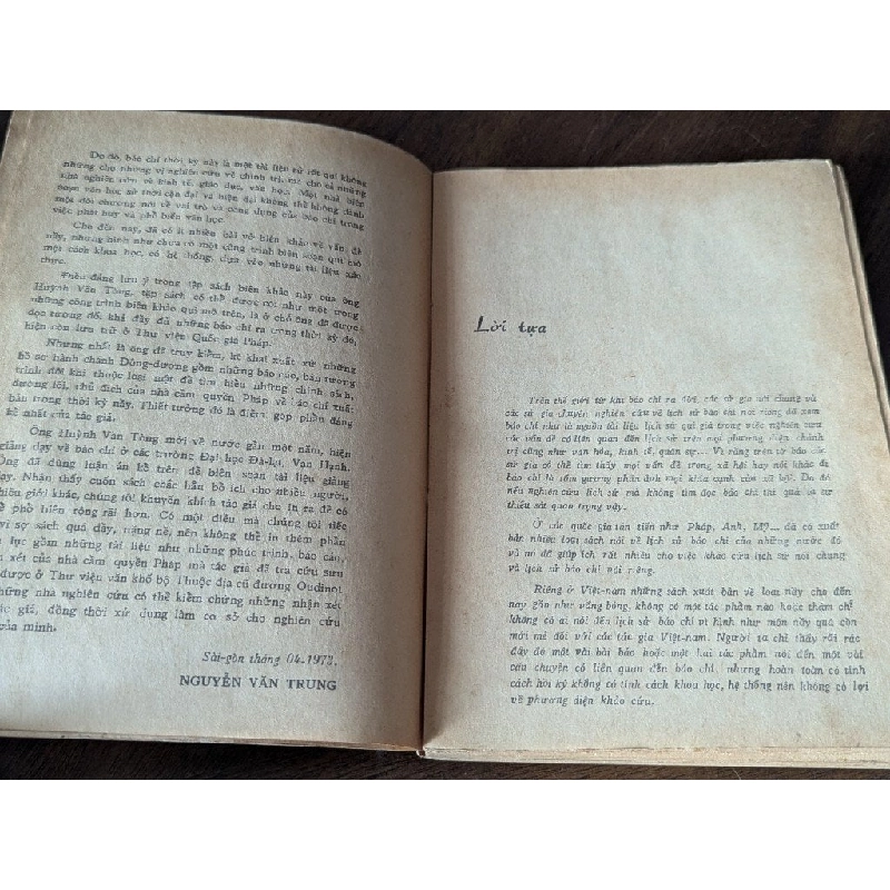 Lịch sử báo chí việt nam từ khởi thuỷ đến năm 1930 - Huỳnh Văn Tòng 522528