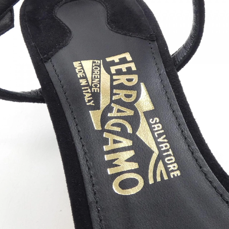 Giày sandal FERRAGAMO - Hàng hiệu Authentic 830341