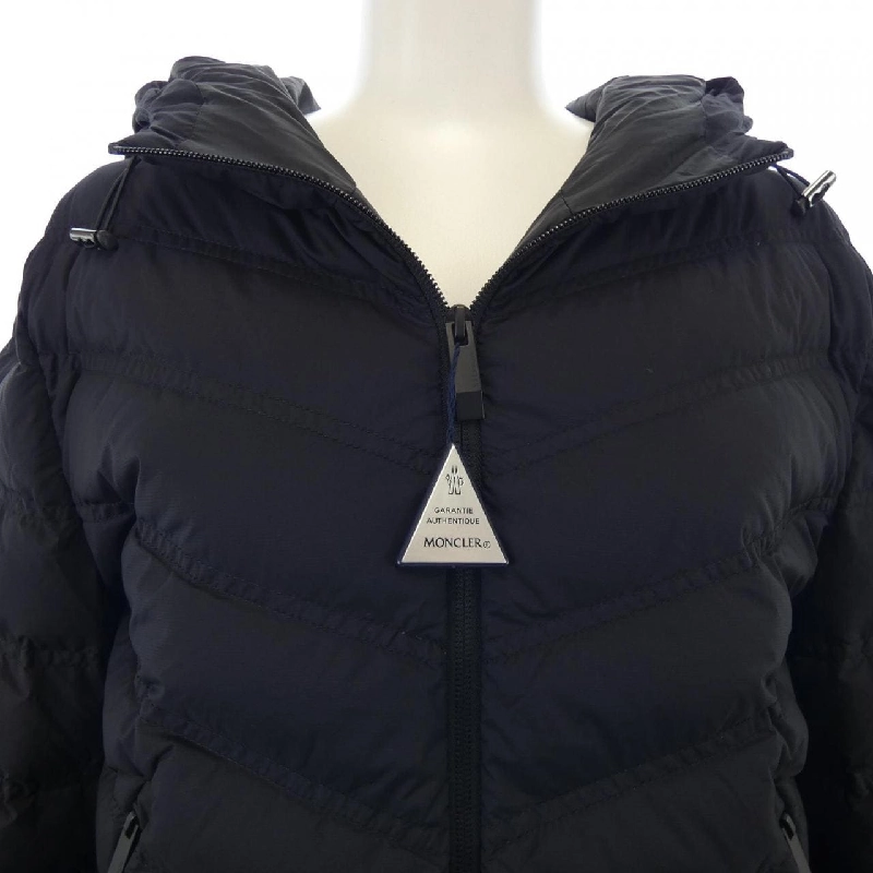 Áo khoác lông vũ MONCLER PANDELON 631356