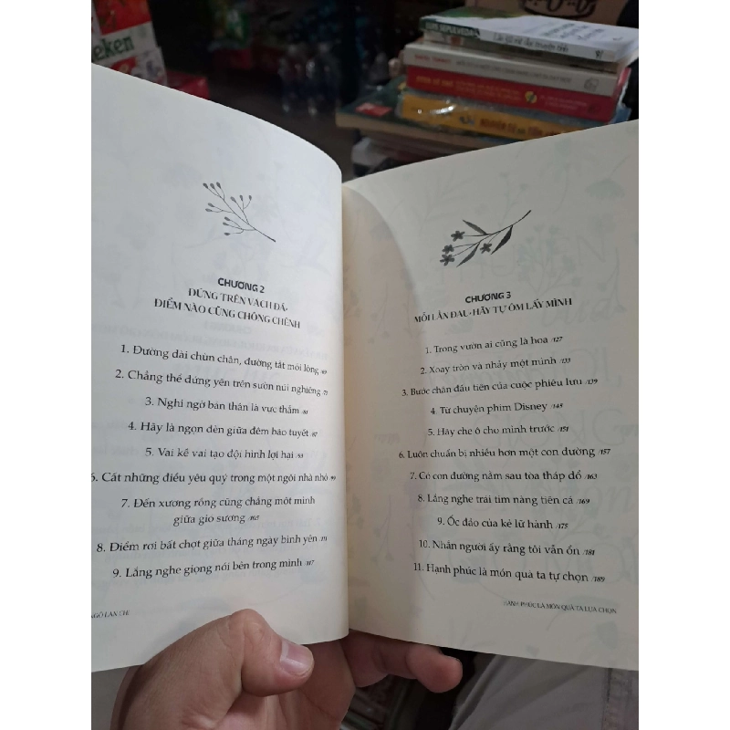 Hạnh Phúc Là Một Món Quà Ta Lựa Chọn - Ngô Lan Chi - 2022 mới 90% có chữ ký tác giả - KỸ NĂNG - HMT3012 749826