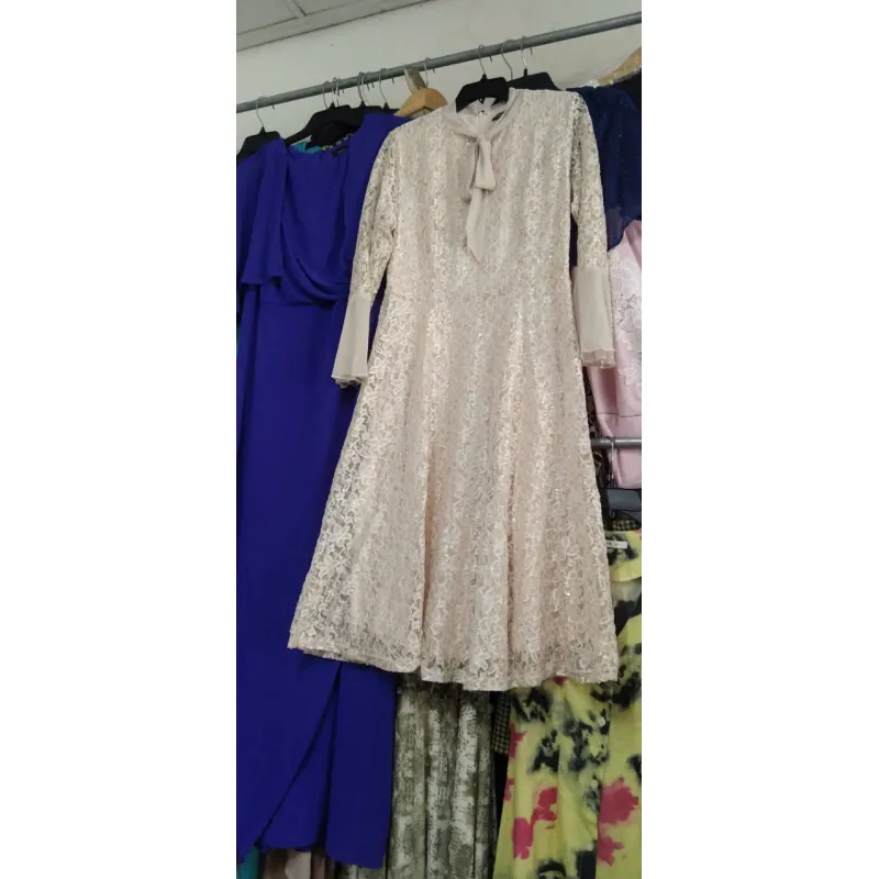 Đầm xoè kim sa size 12 giá 175k 698837