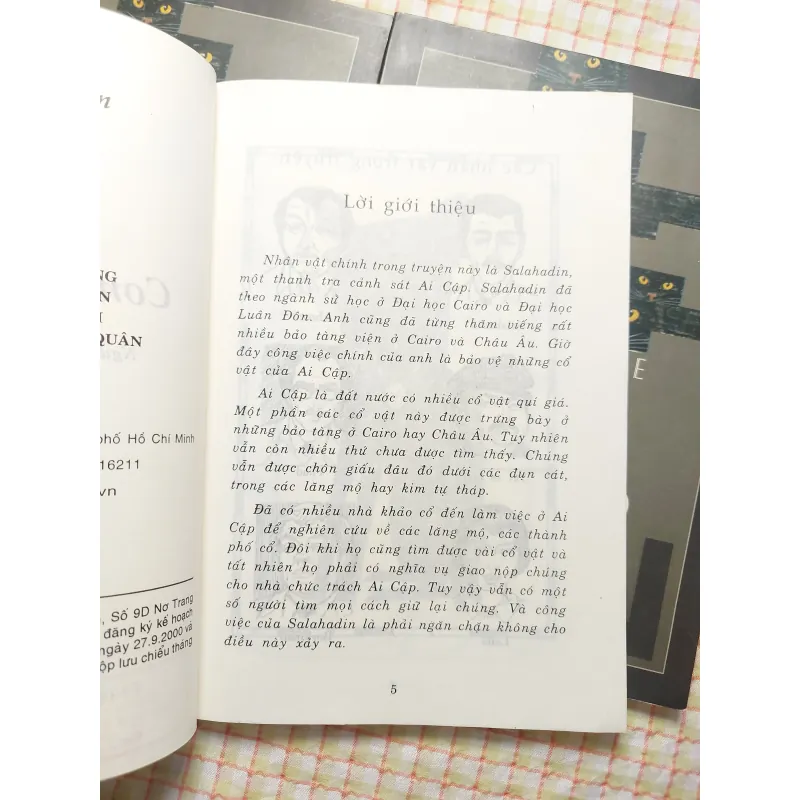 CON MÈO ĐEN - JOHN MILNE 764177