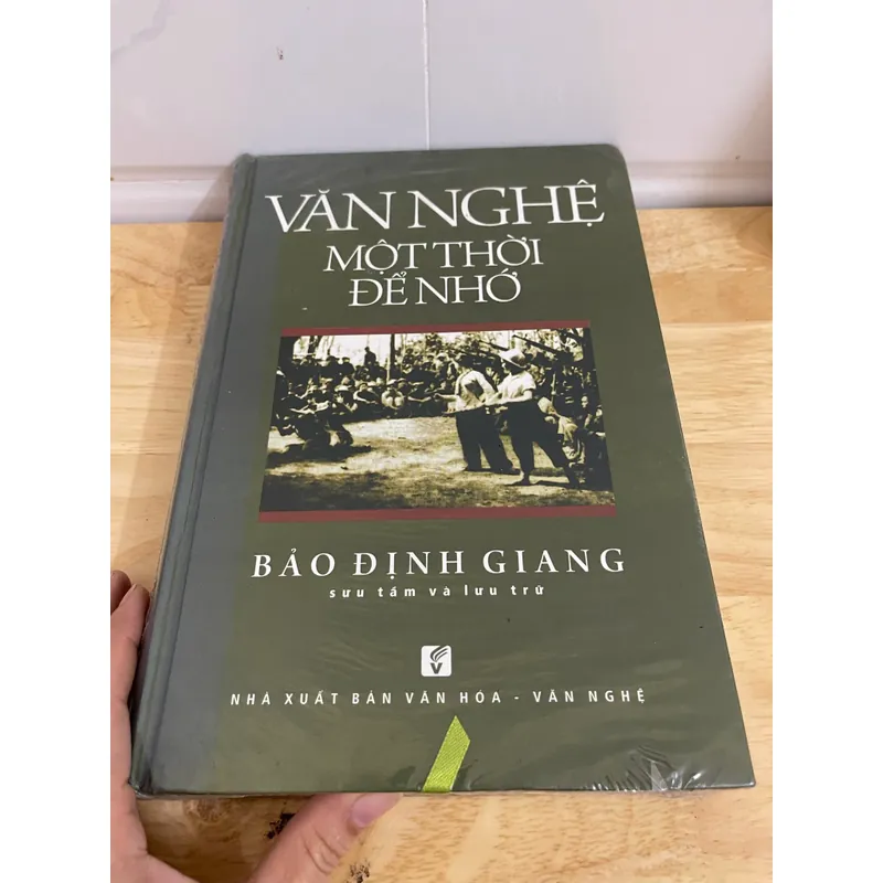 Văn Nghệ một thời để nhớ  570983