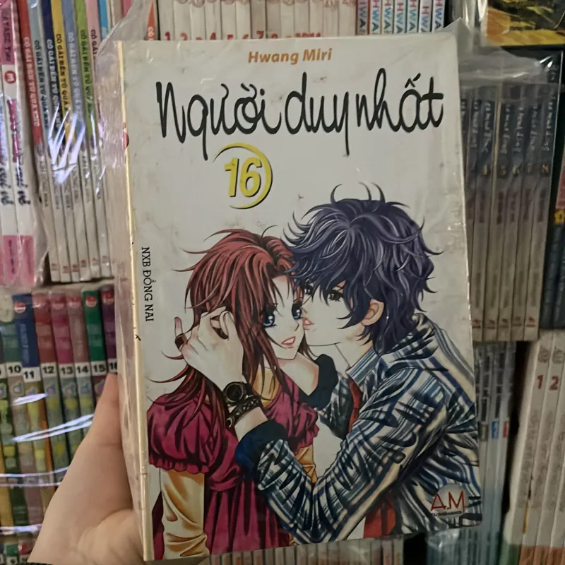 Bộ truyện người duy nhất 975073