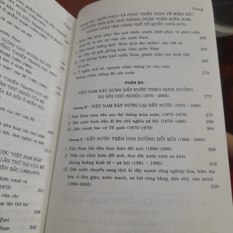 Đại cương LỊCH SỬ VIỆT NAM, tập III (1945-2005) 479197
