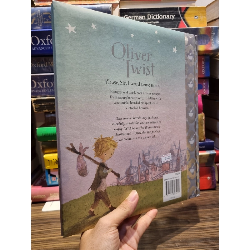 OLIVER TWIST : Based on the original story by Charles Dickens | Illustrated by Sophie Burrows 202796