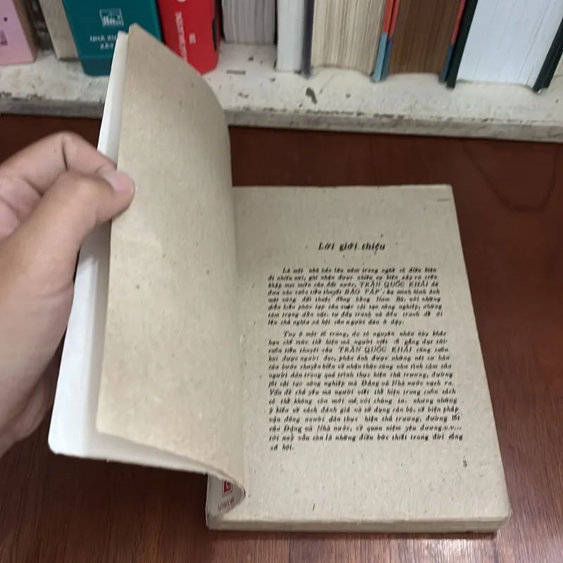 II Sách Xưa: Bão Táp (Tiểu Thuyết) - Trần Quốc Khải - 1989 605232