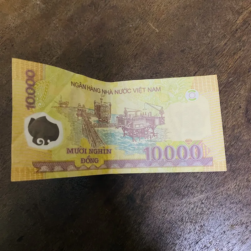 1 tờ tiền 20.000 VND và 1 tờ tiền 10.000 VND (seri phong thuỷ)  756032
