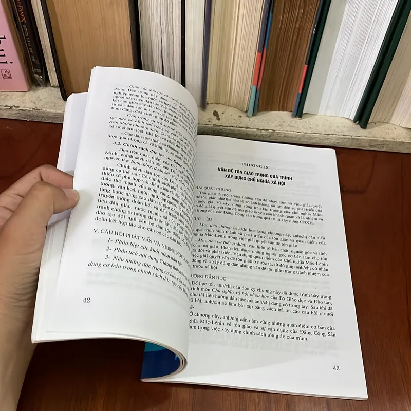 II Giáo Trình: Chủ Nghĩa Xã Hội Khoa Học - Viện Đại Học Mở Hà Nội - 2006 565035