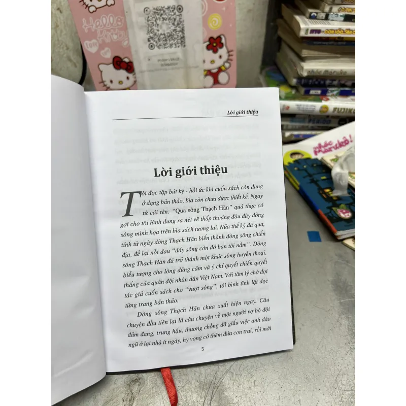 Qua sông Thạch Hãn của tác giả Nguyễn Đức Sơn 1022969