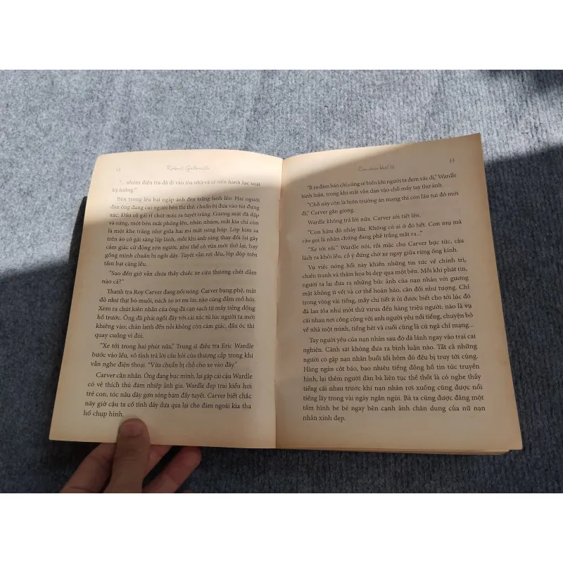 CON CHIM KHÁT TỔ - ROBERT GALBRAITH 574377