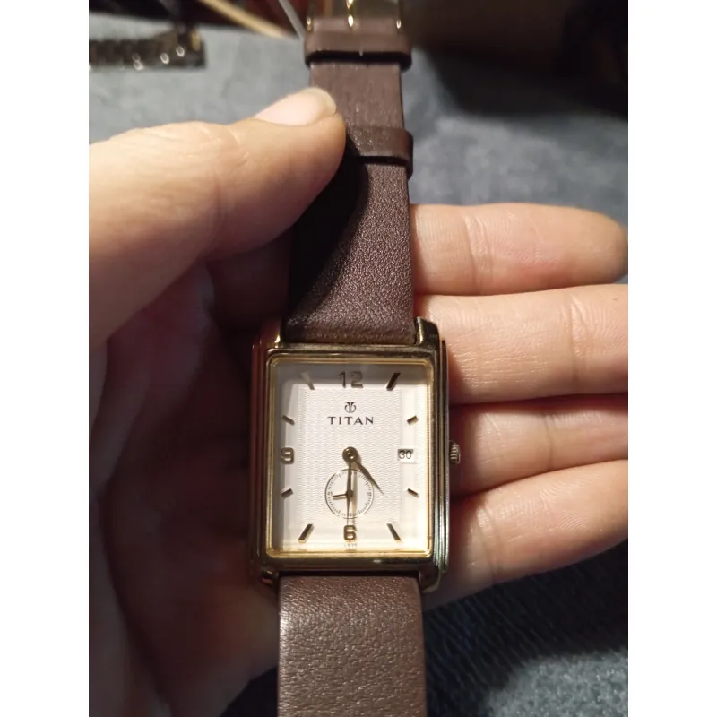 Đồng hồ nam dáng tank TITAN chuẩn hãng thụy sỹ 754957