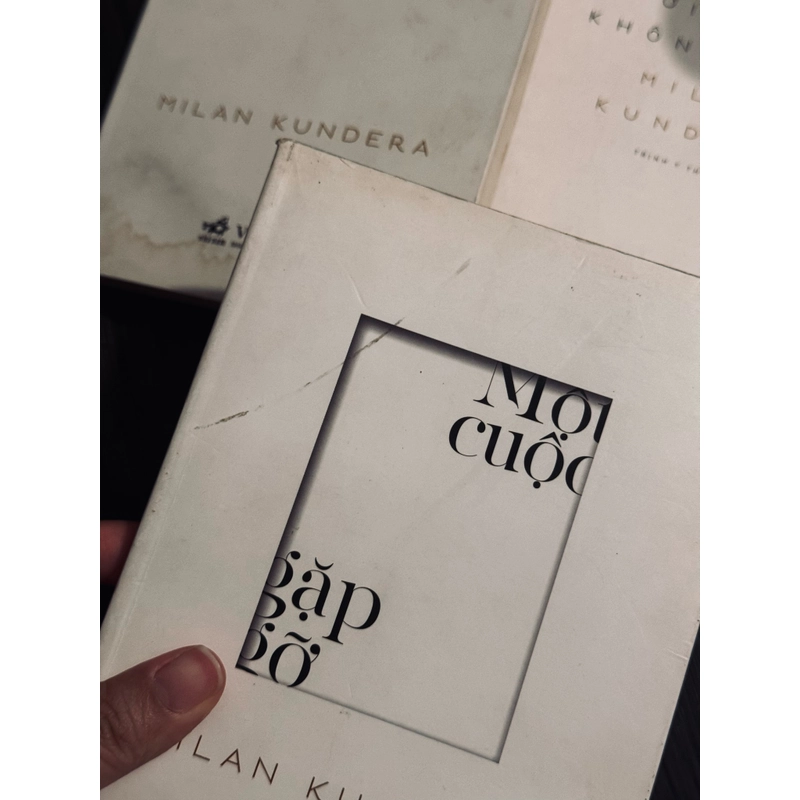 Bộ 6 cuốn sách của Milan Kundera (đọc mô tả) 540612