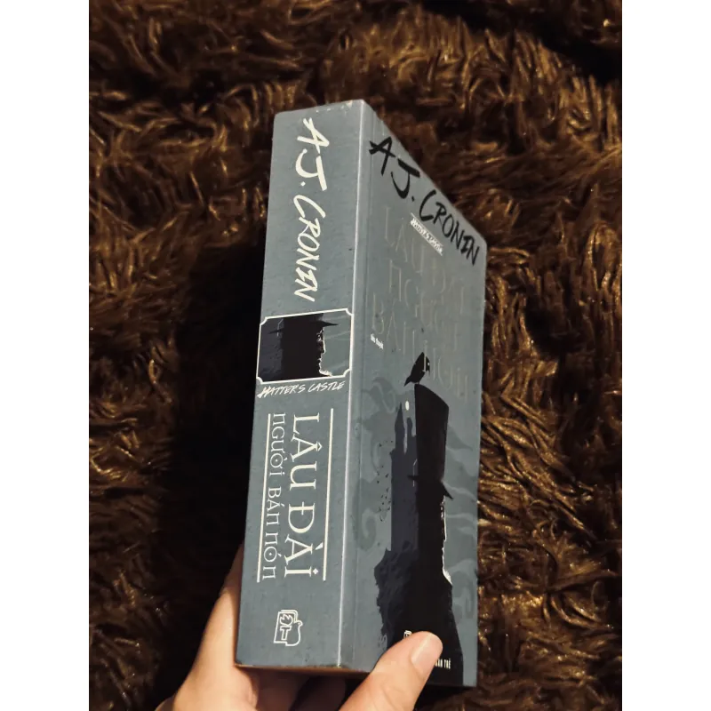 Lâu đài người bán nón 999301