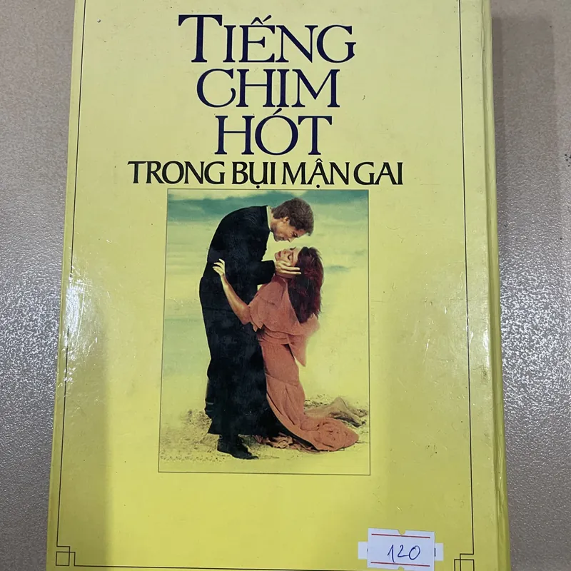 Tiếng Chim Hót Trong Bụi Mận Gai (c43) 722307