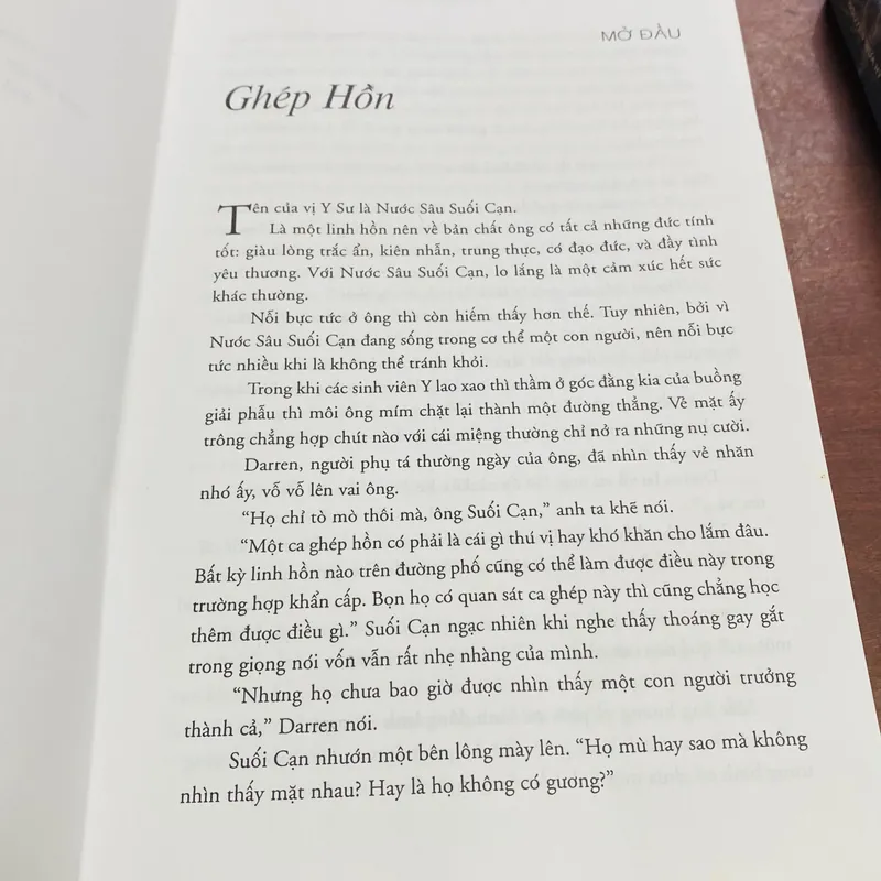 VẬT CHỦ - STEPHENIE MEYER 604403