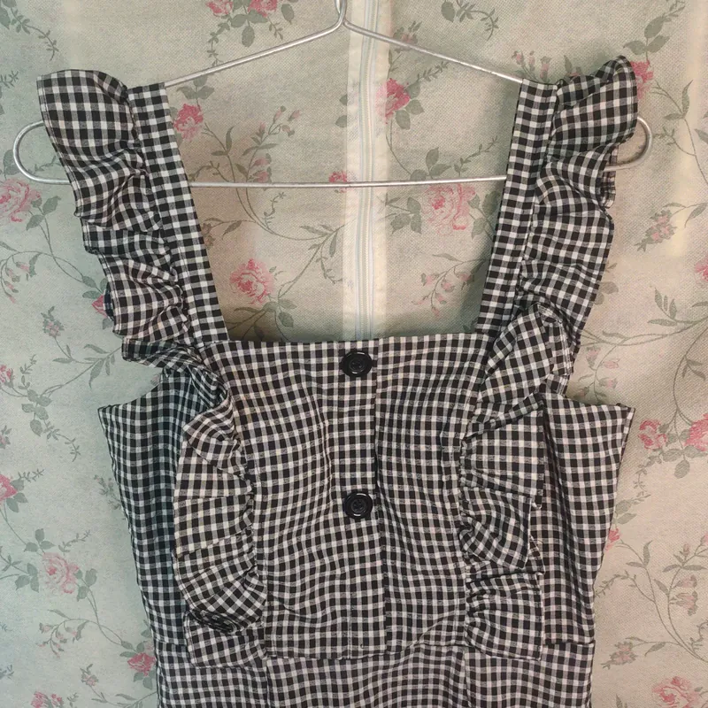 Đầm kaki caro trắng đen size M còn tốt 735487