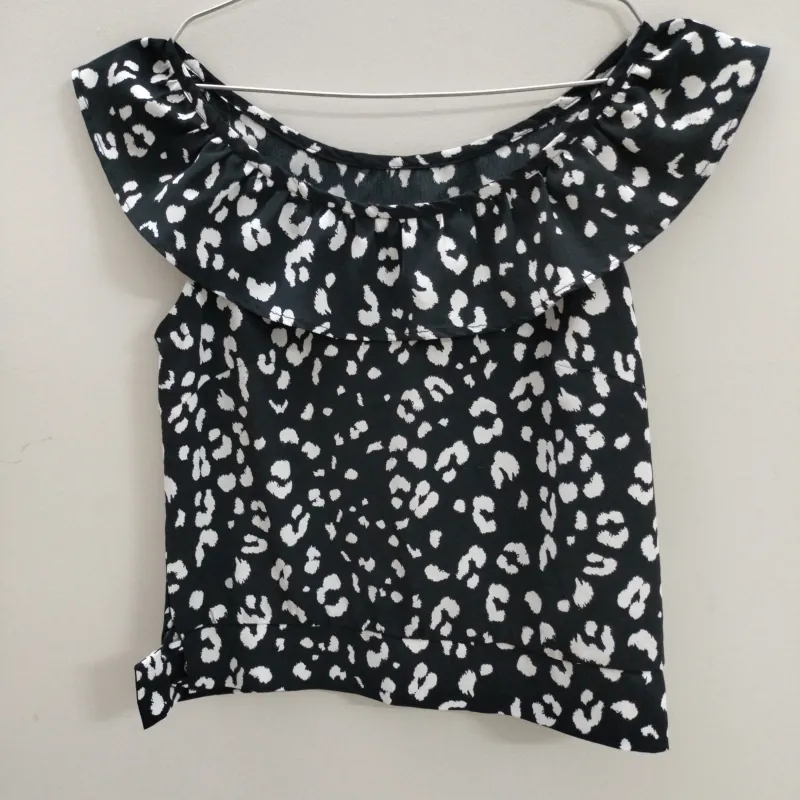 Áo kiểu nữ, dài 45cm, size S.M, độ mới cao 1021162