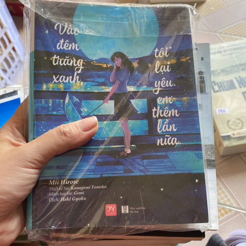 Vào đêm trăng xanh tôi lại yêu em thêm lần nữa  796565