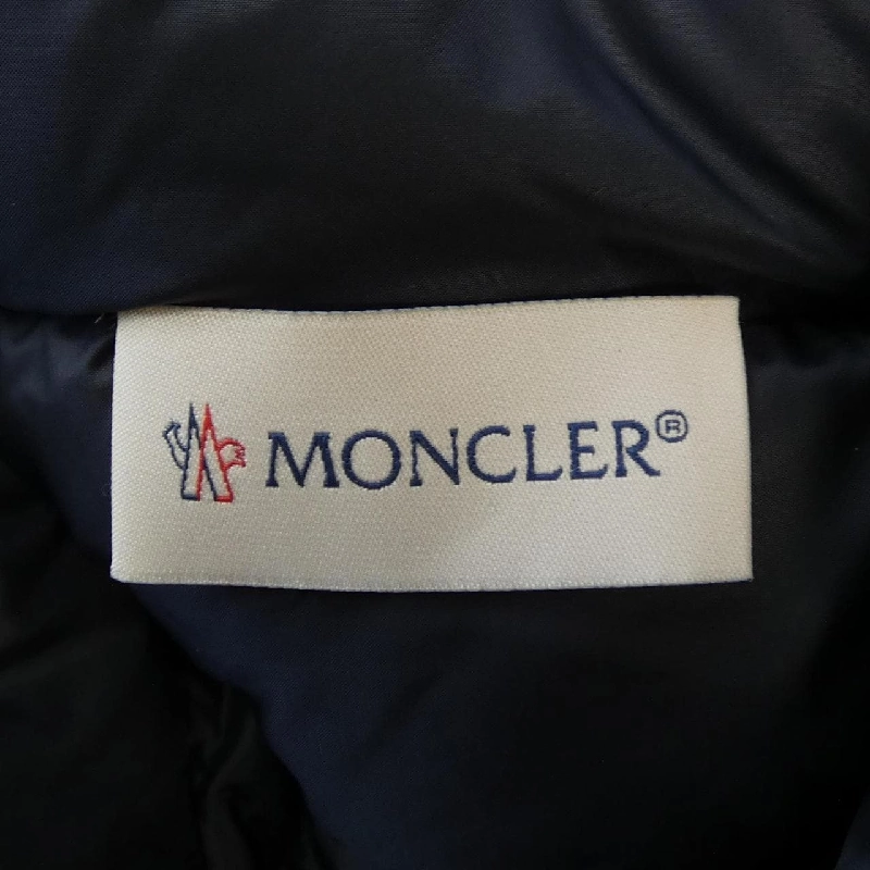 Moncler MONCLER 20939455800 Áo khoác lông 631948