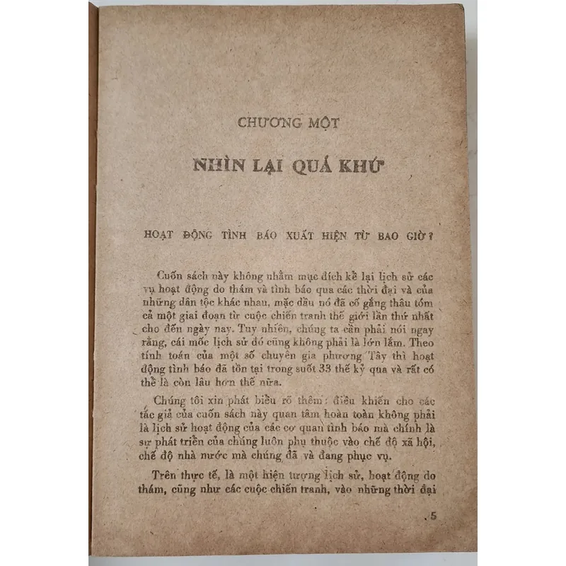 TỪ NHỮNG HỒ SƠ MẬT (sách viết về thế giới tìình báo) 702945