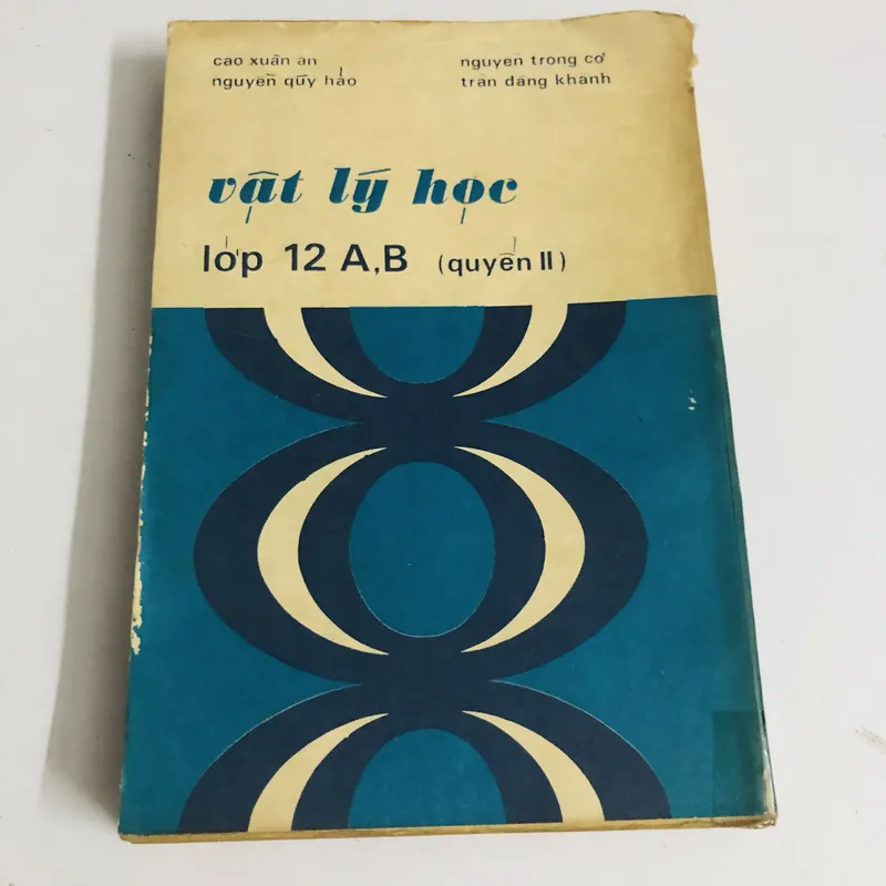 VẬT LÝ HỌC LỚP 12 A-B (Quyển 2) 356 trang, NXB: 1973 571042