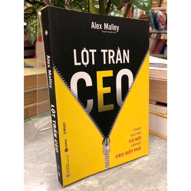 LỘT TRẦN CEO - Alex Malley 460778