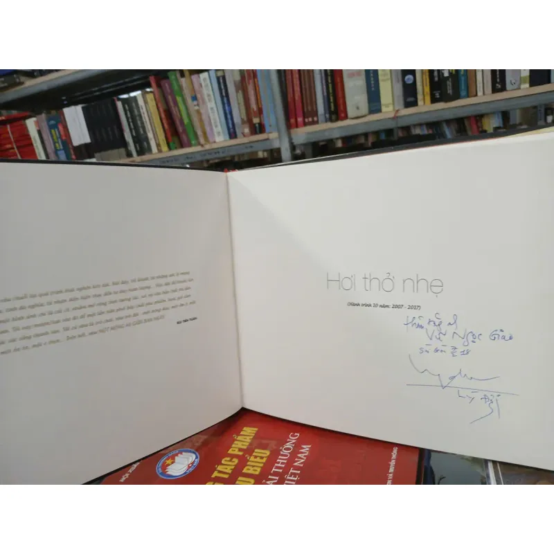 HƠI THỞ NHẸ (BÌA CỨNG) - BÙI TIẾN TUẤN 996544