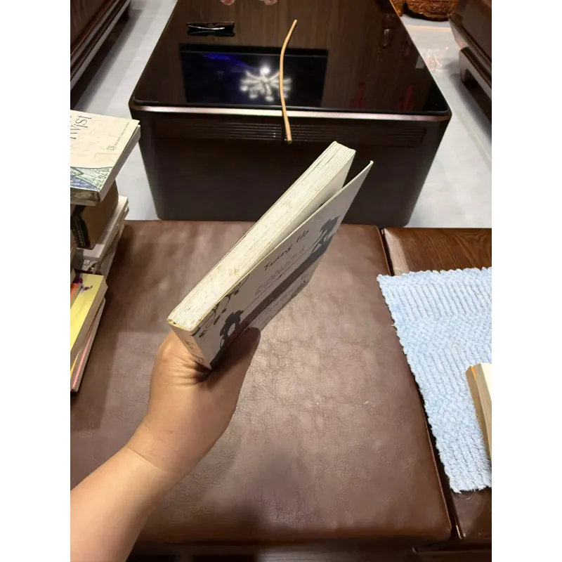 Đàn Ông Không Đọc Trang Hạ – Trang Hạ (Tản văn tình yêu & góc nhìn phụ nữ)- K2 996907