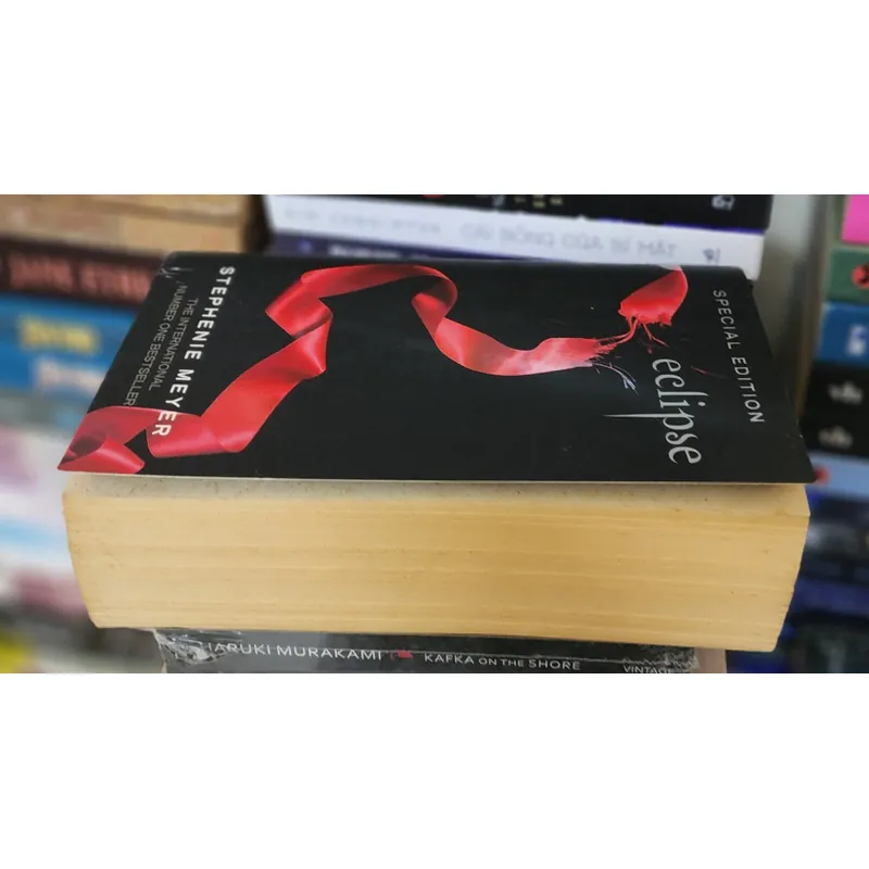 ECLIPSE - Stephanie Meyer (628 pages) 735923