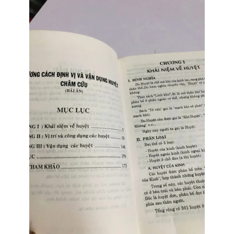 PHƯƠNG CÁCH ĐỊNH VỊ & VẬN DỤNG HUYỆT CHÂM CỨU  749069