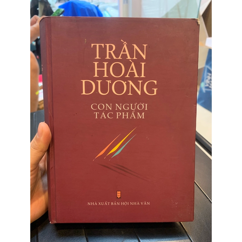 TRẦN HOÀI DƯƠNG CON NGƯỜI VÀ TÁC PHẨM 277974