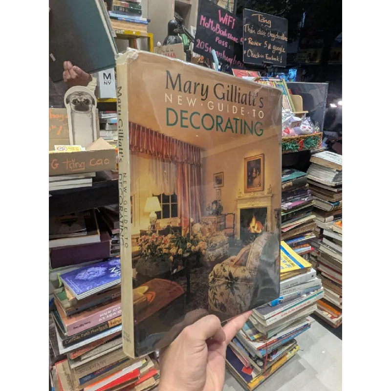 New Guide to Decorating - Mary Gilliatt's 707826