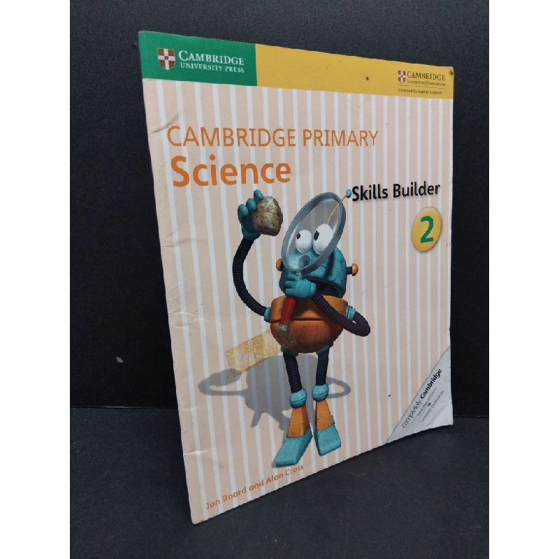 Cambridge primary science skills builder 2 mới 80% ẩm góc ố nhẹ HCM2809 NGOẠI VĂN 297406