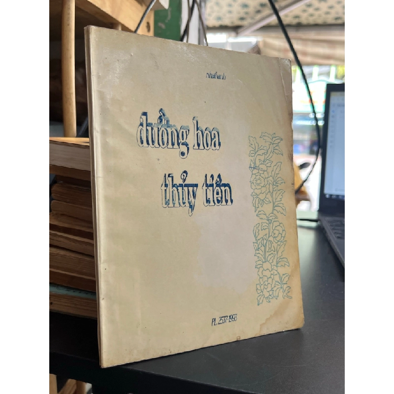Đường Hoa Thủy Tiên (sách in kéo lụa) 465218