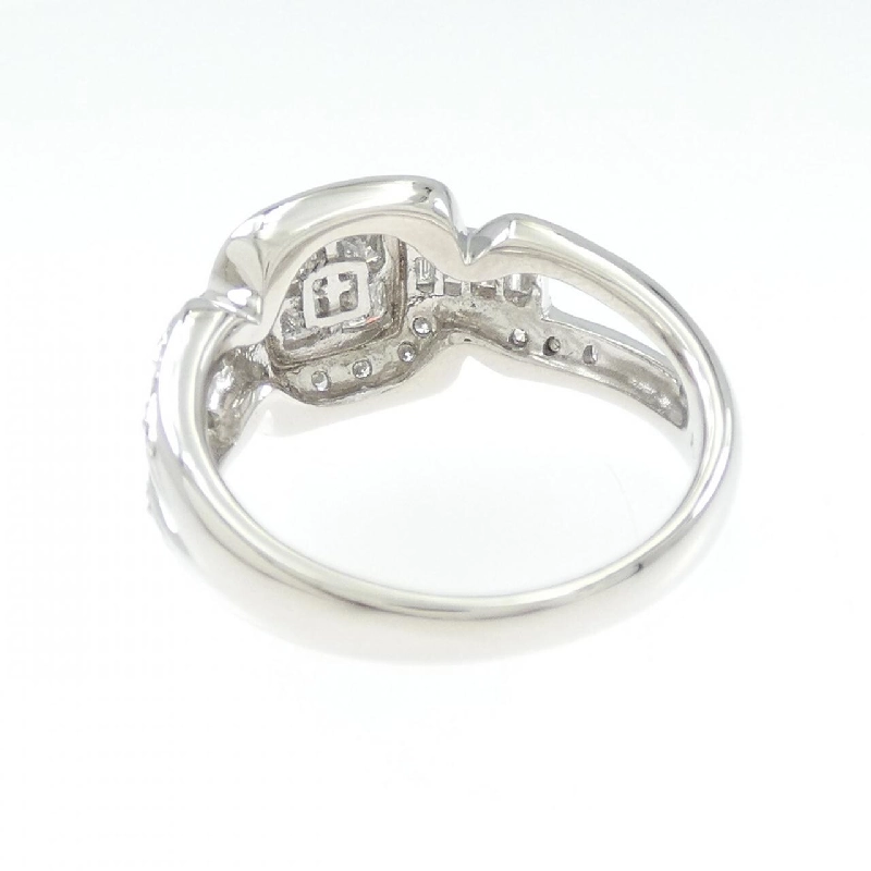 Nhẫn kim cương PT900 1.00CT 670533