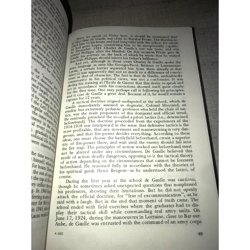 De Gaulle - His life and work 785777