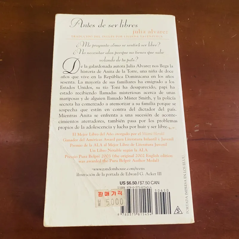 Antes de ser libres - Julia Alvarez  990050