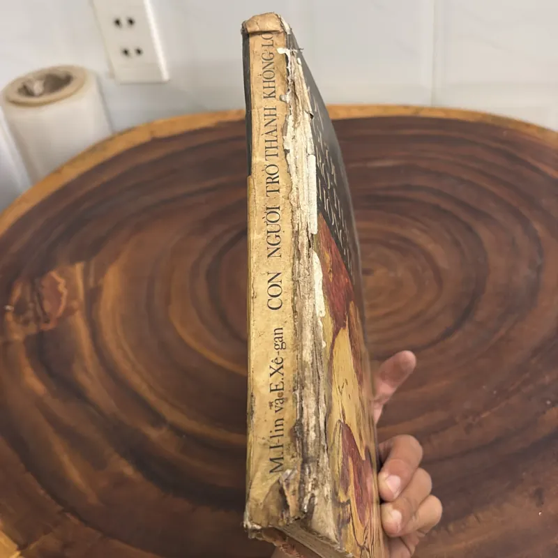 [Xem Kỹ Ảnh] - II Sách Lịch Sử: Con Người Trở Thành Khổng Lồ - 1982 1022276