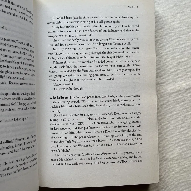 Next - Michael Crichton 789608