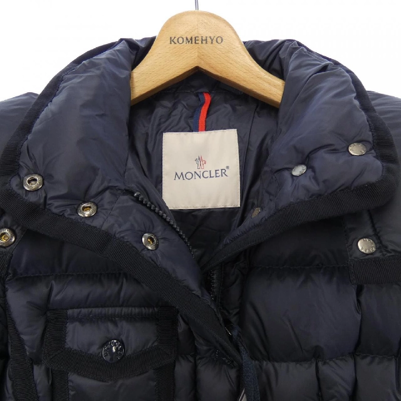 Áo khoác lông vũ MONCLER 642784