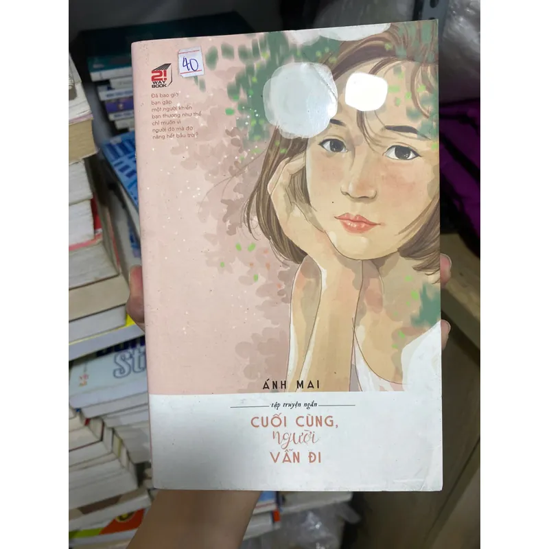 Sách Cuối cùng người vẫn đi 558993