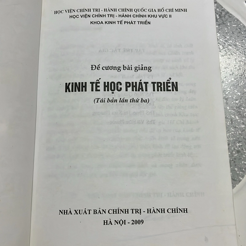 Kinh tế học phát triển - Học viện chính trị 522680