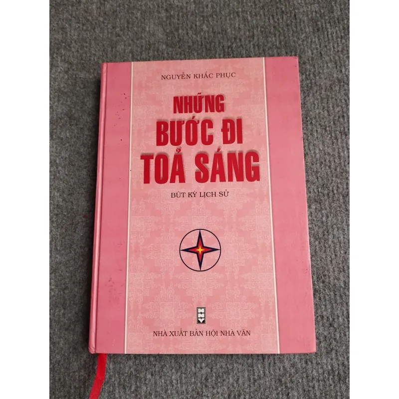 NHỮNG BƯỚC ĐI TOẢ SÁNG 694811