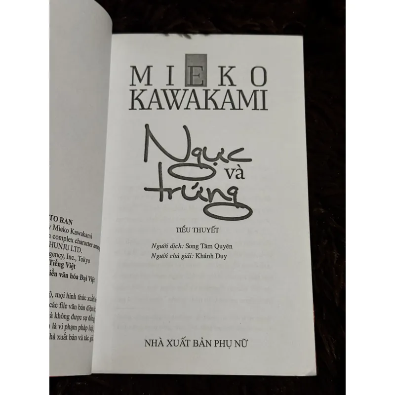 Ngực và trứng 711926