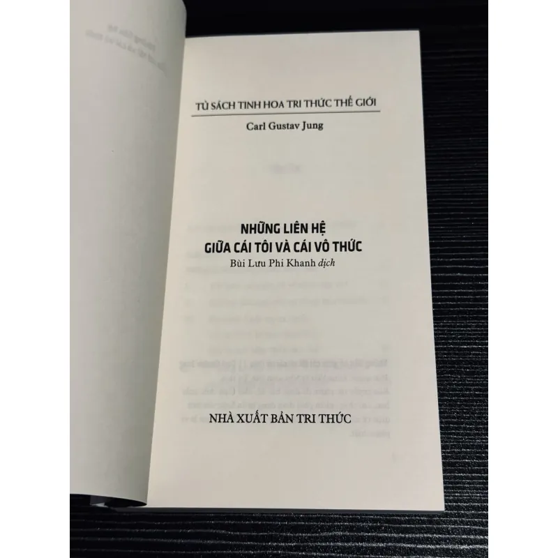 Những liên hệ giữa cái tôi và cái vô thức 1039457