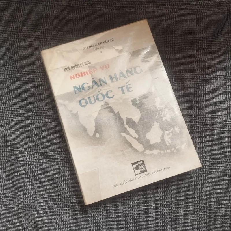 Nghiệp vụ Ngân hàng Quốc tế - PTS. Lê Văn Tề - Năm 1994 655226